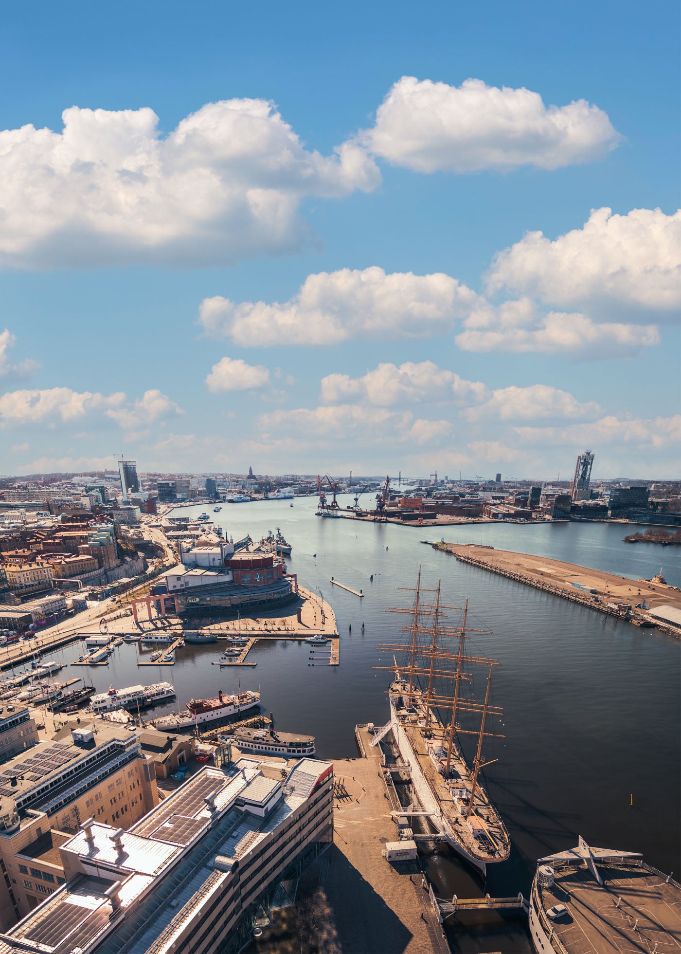 Summer Harbor - Gothenburg