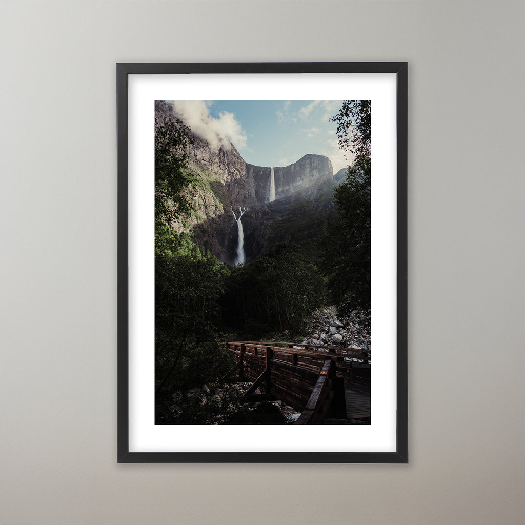 Gångväg upp till Mardalsfallet, Norge. Poster i olika storlekar: 30x40 cm, 40x50 cm, 50x70-cm, 70x100 cm.