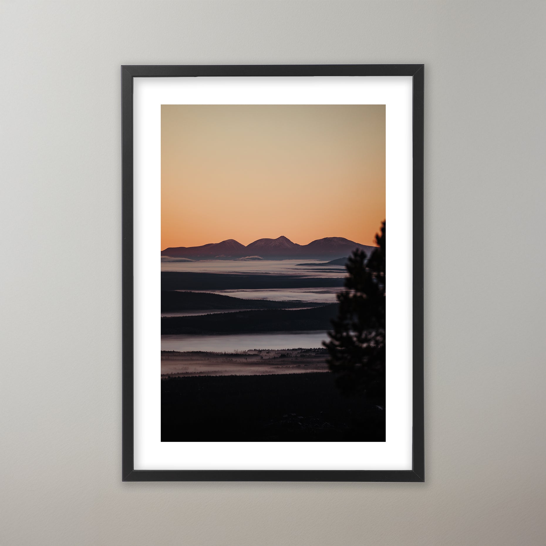 Solnedgång över Rendalssölen i Norge. Poster i olika storlekar: 30x40 cm, 40x50 cm, 50x70-cm, 70x100 cm.